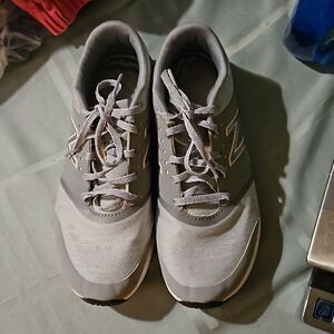 New balance woman shoes use size 8